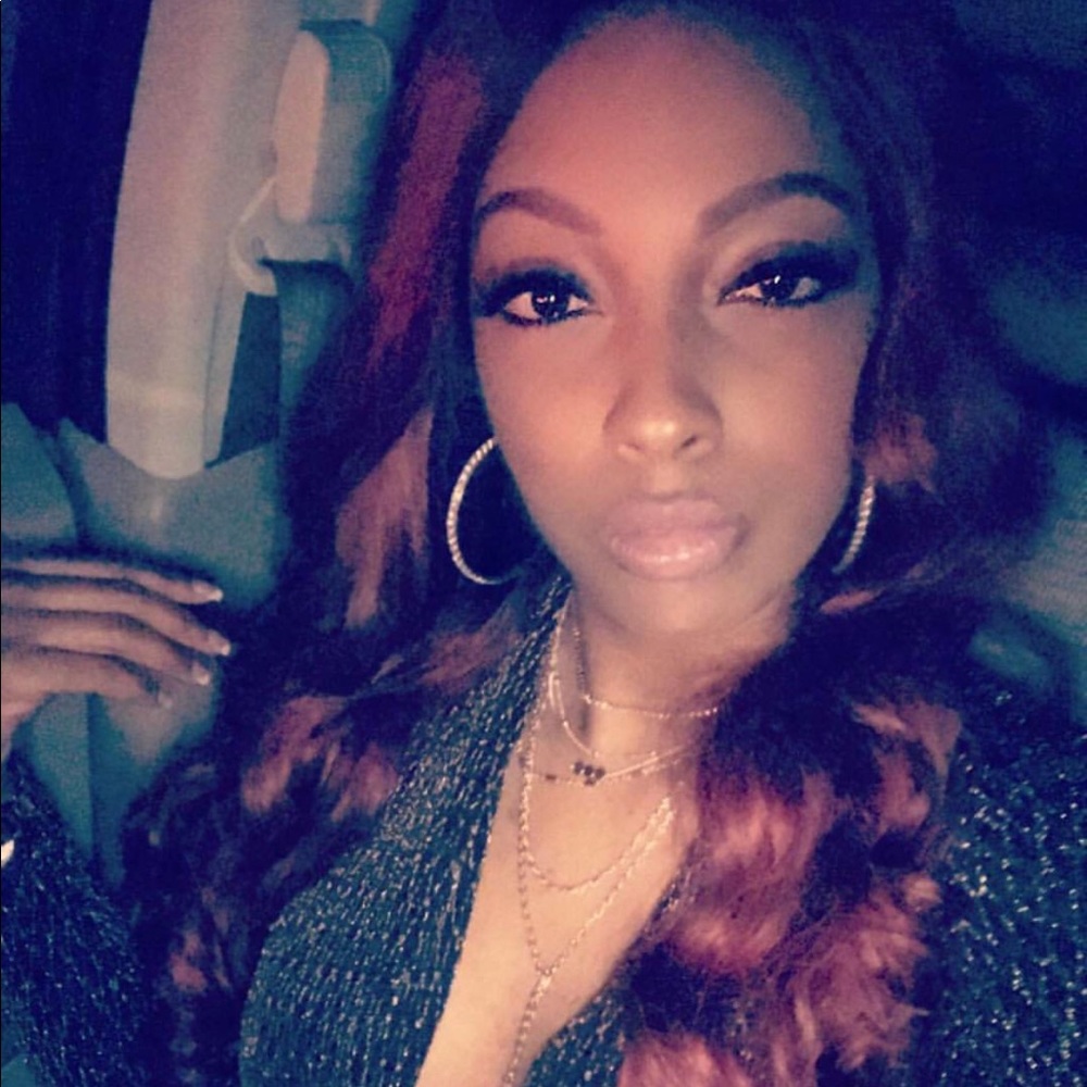 Meet your Posher, Sade